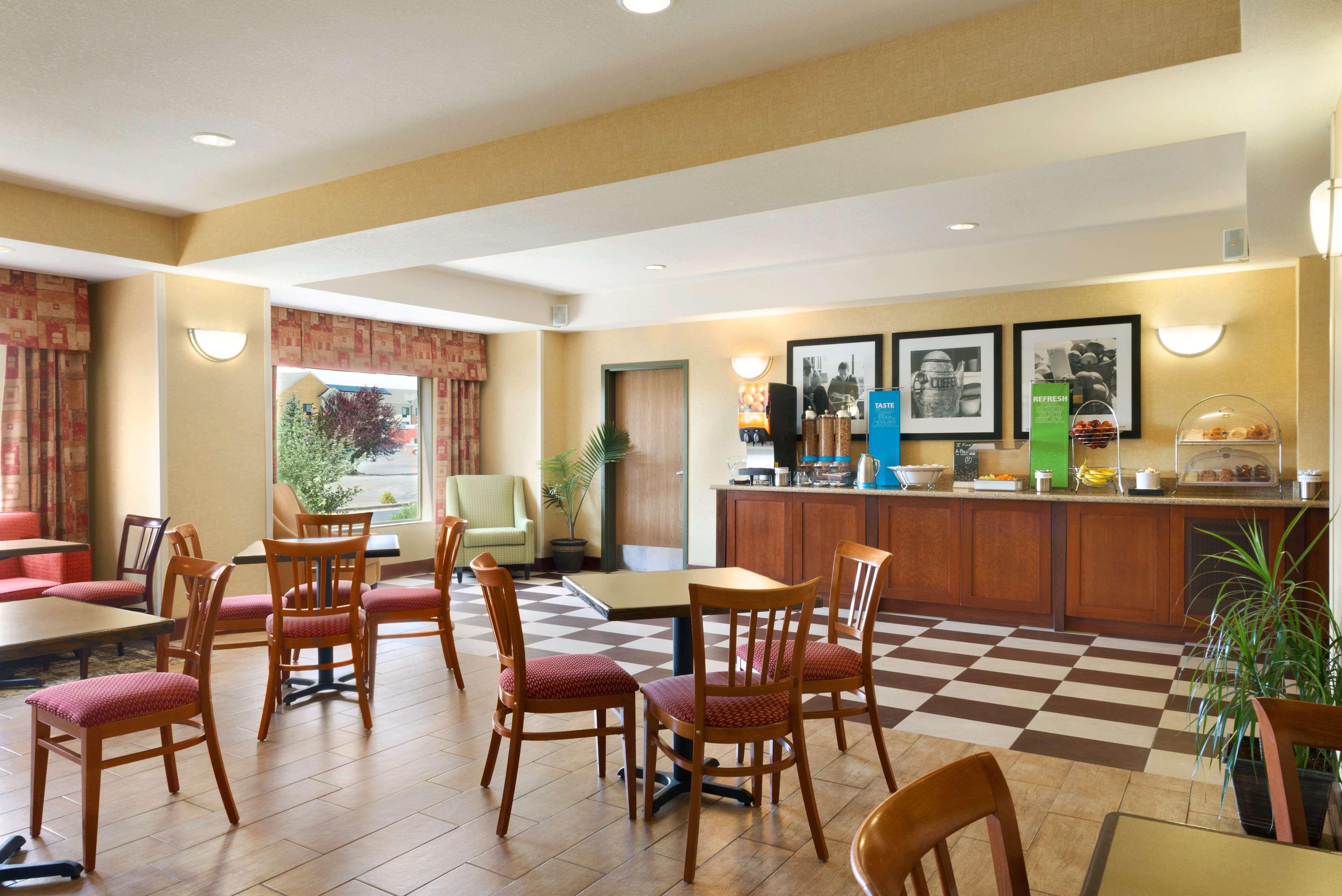Hampton Inn Gillette Kültér fotó